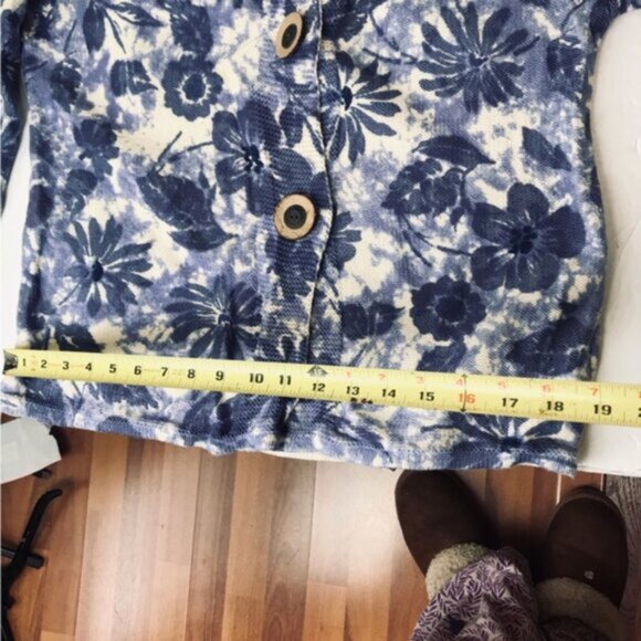Coldwater Creek Cotton Floral Print Wood Button Cardigan Sweater Top Cottagecore - Picture 15 of 16
